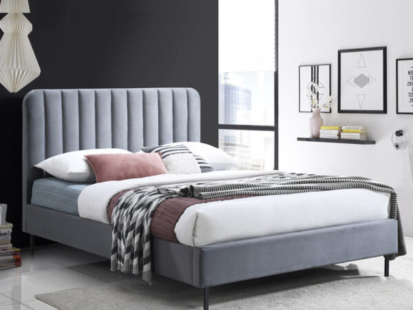 מיטה זוגית 140×190 מרופדת דגם Noelle