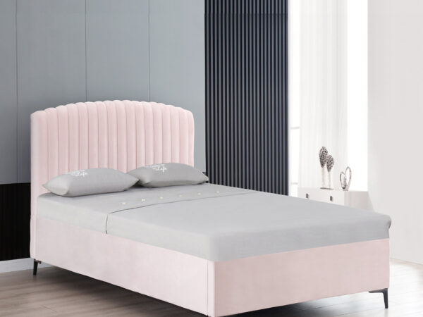 מיטה רחבה לנוער 120×190 מרופדת בד רחיץ עם ארגז מצעים דגם מיקה – ורוד