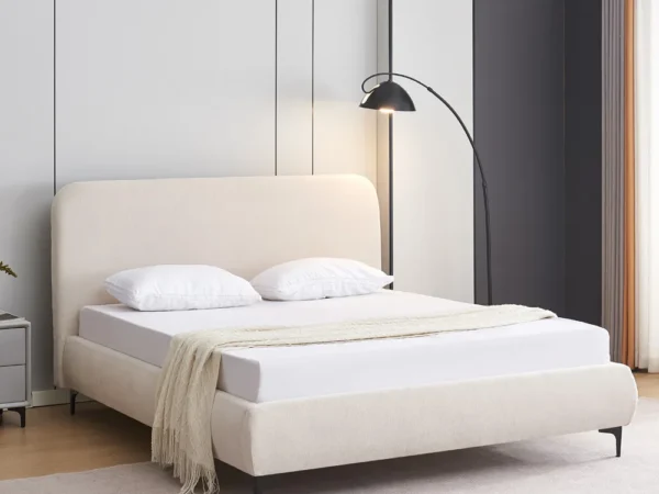 מיטה זוגית 140×190 מרופדת בד רחיץ 3D עם רגלי ברזל דגם Nora Cream