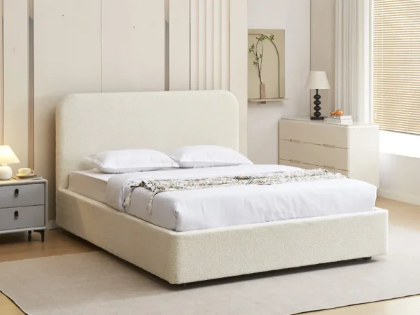 מיטה זוגית 140×190 מרופדת בד בוקלה עם ארגז מצעים דגם Bella Cream